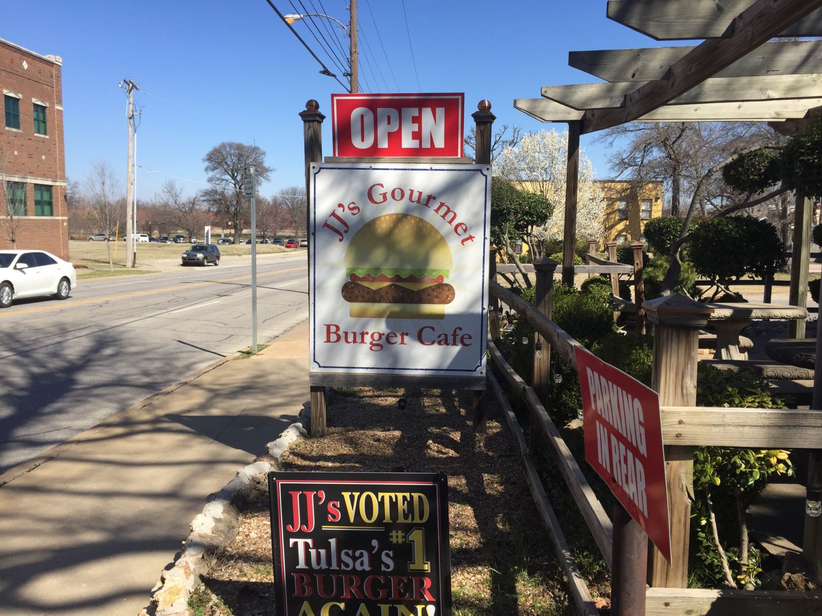 J.J.'s Gourmet Burger Cafe